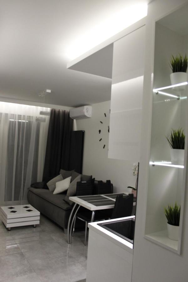Apartament Wroclaw Centrum Galeria Magnolia Buitenkant foto