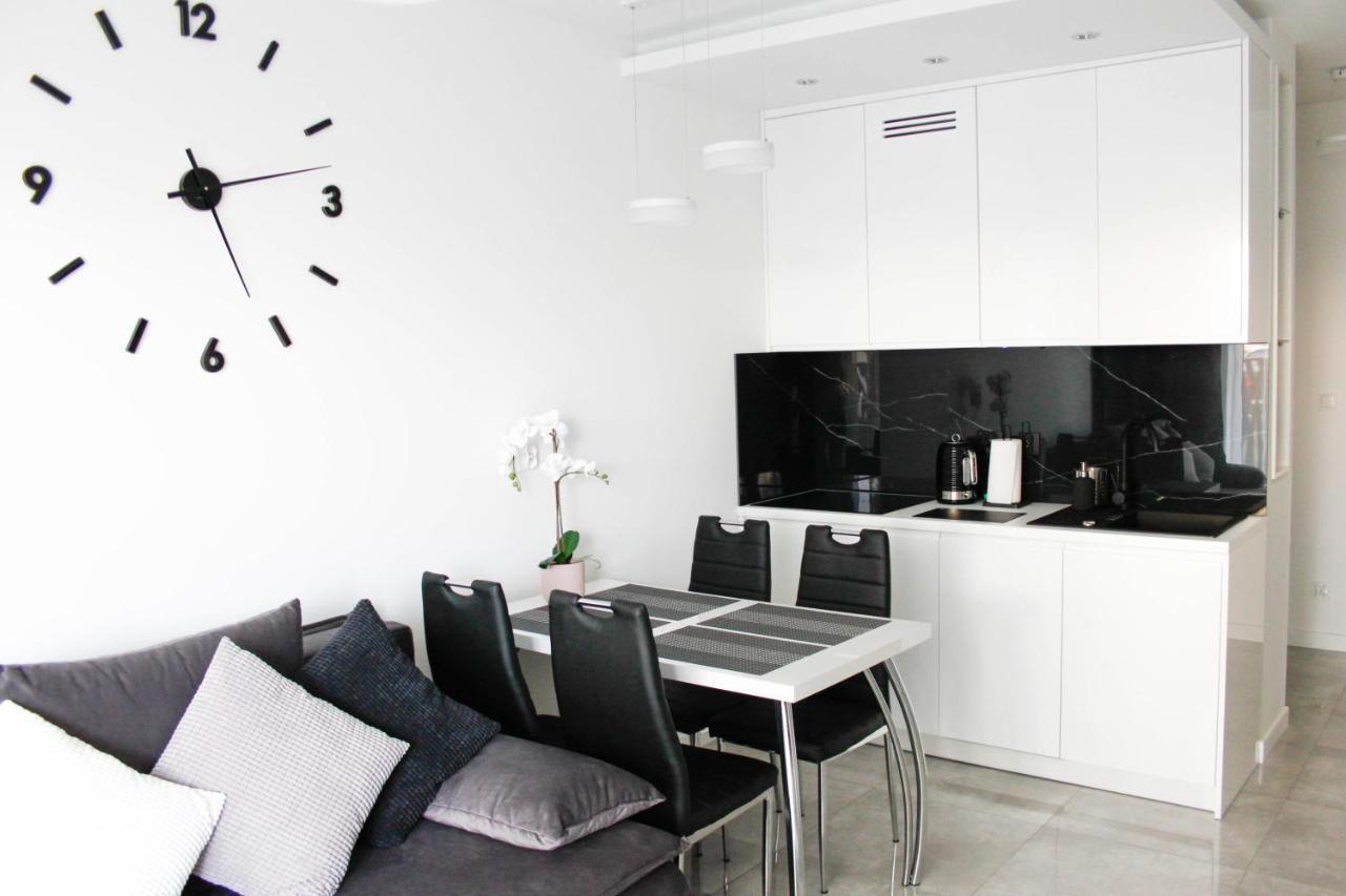Apartament Wroclaw Centrum Galeria Magnolia Buitenkant foto