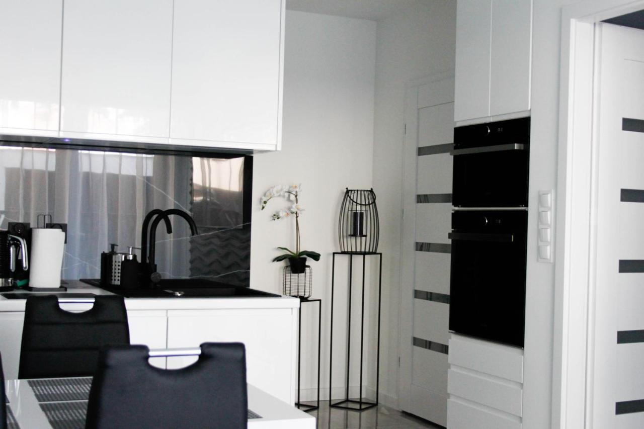 Apartament Wroclaw Centrum Galeria Magnolia Buitenkant foto